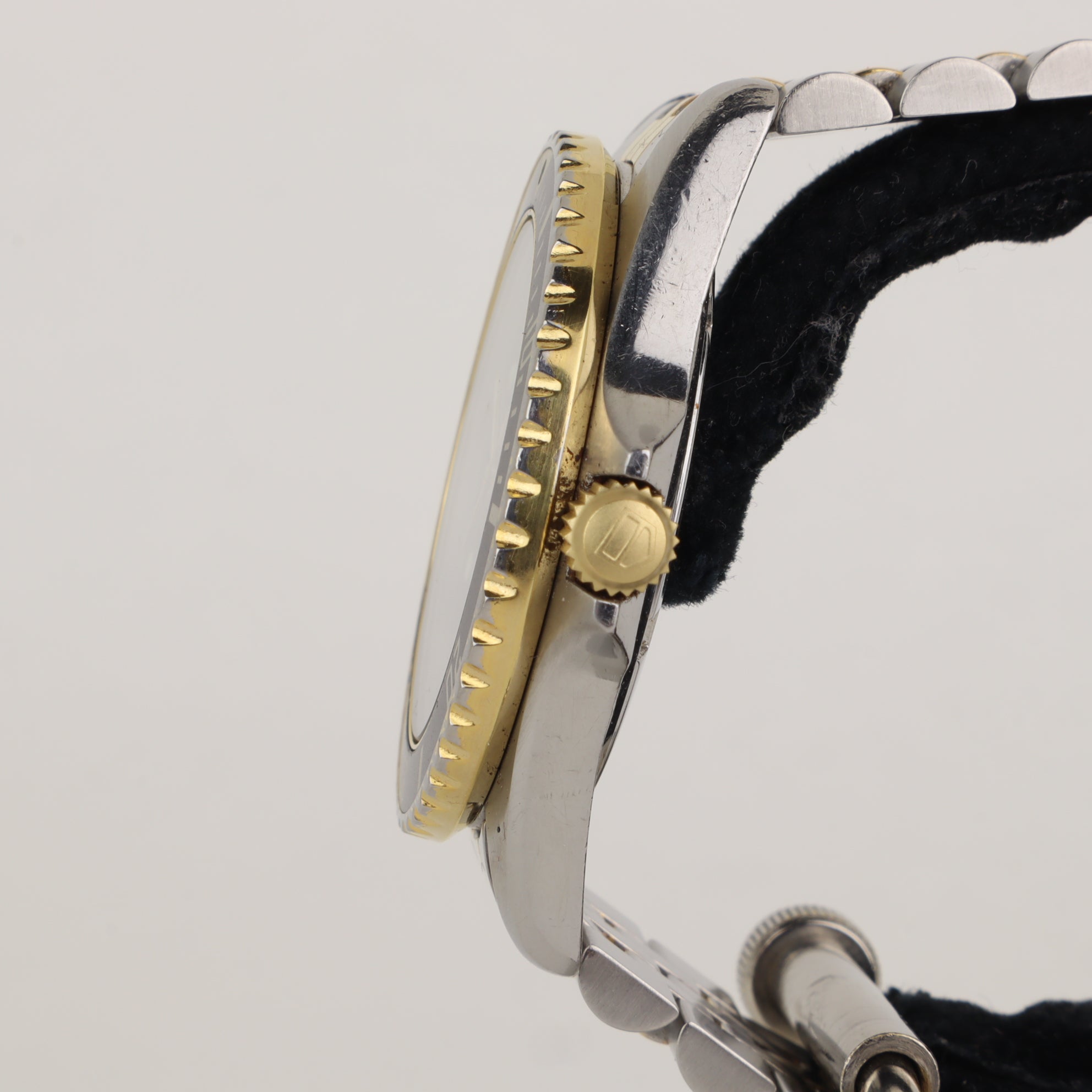 TAG Heuer 1000 980.020N – B&O Watches