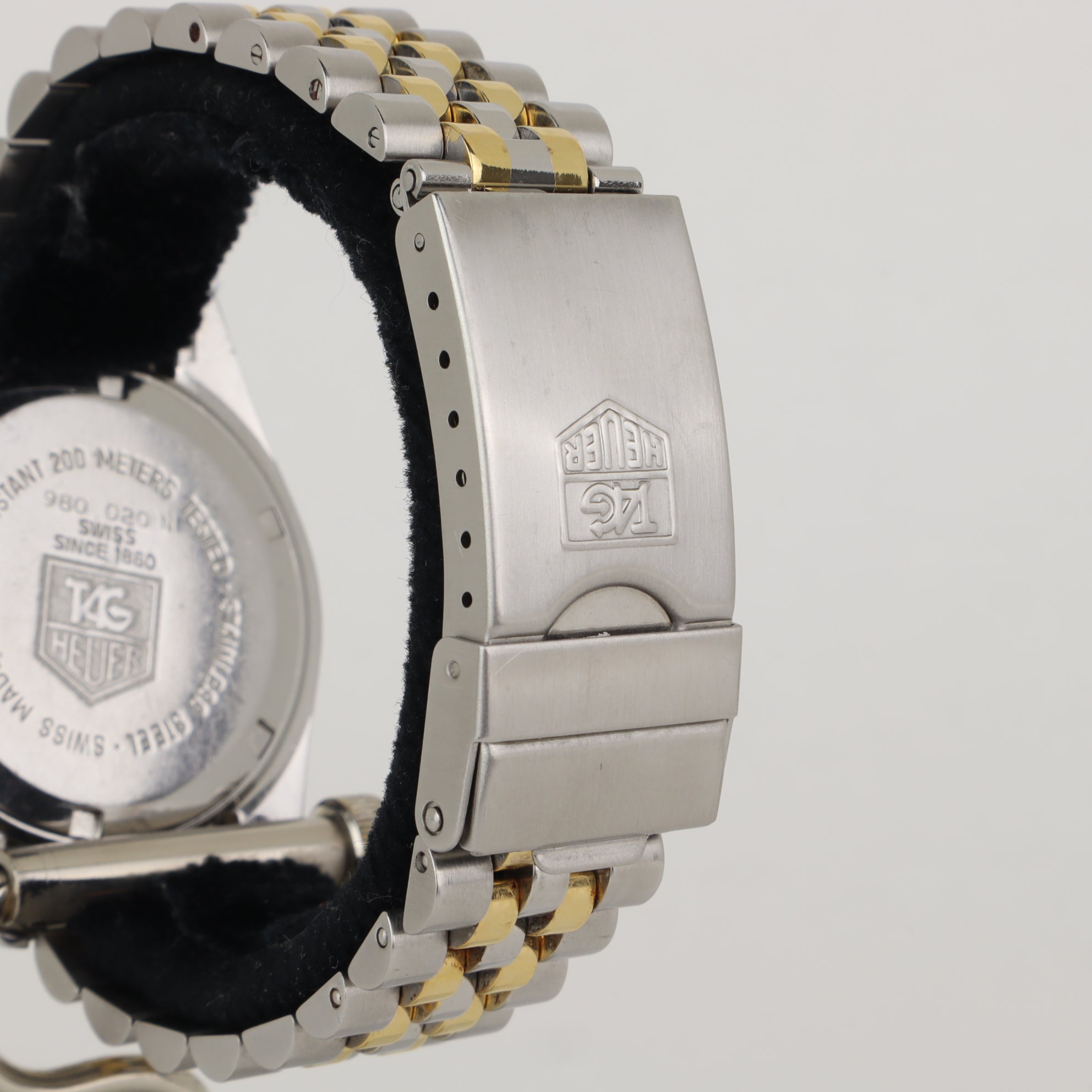 TAG Heuer 1000 980.020N – B&O Watches