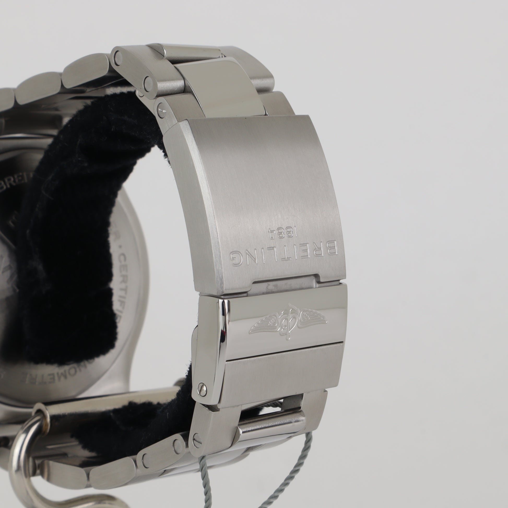 Breitling Breitling Avenger GMT 45 A32395 - A32395101C1A1   | Box & Papers | 2025