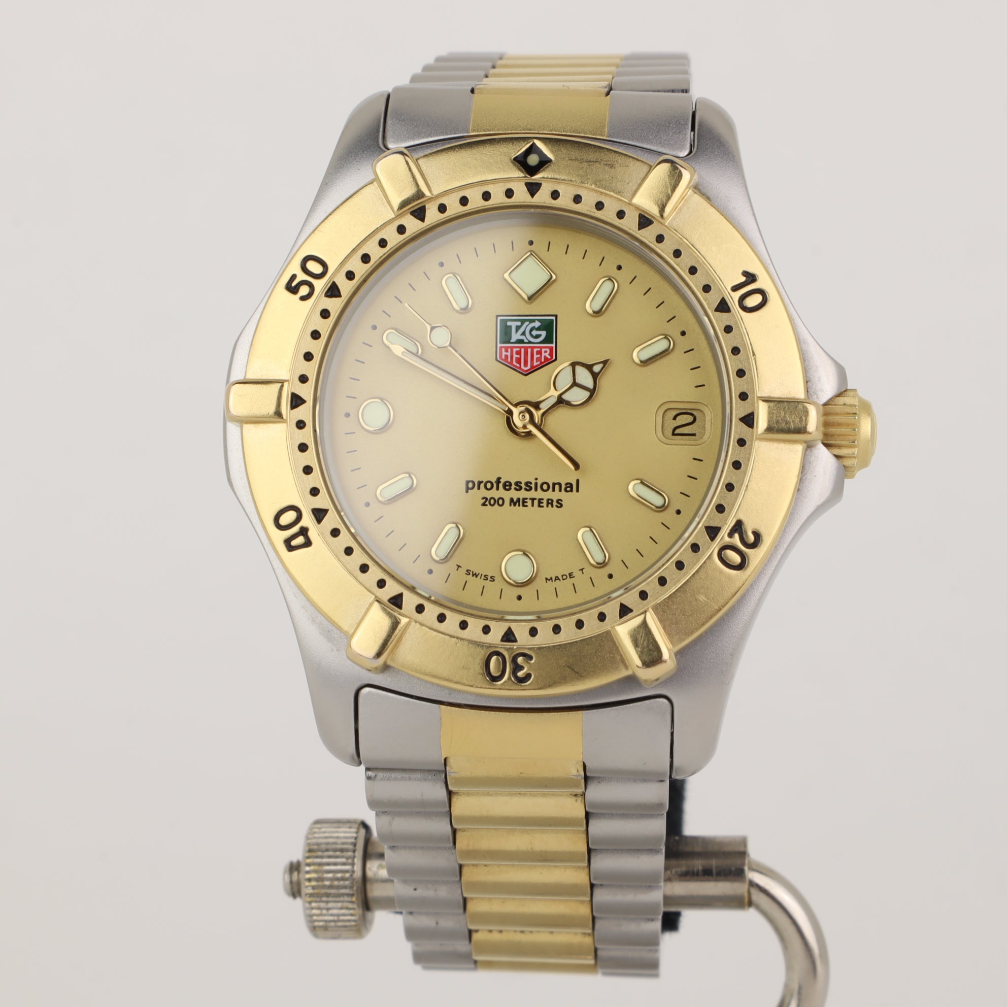 TAG Heuer WE1220-R 2000 腕時計 TAG Heuer 2000 WE1220-R | 1994 – B&O Watches