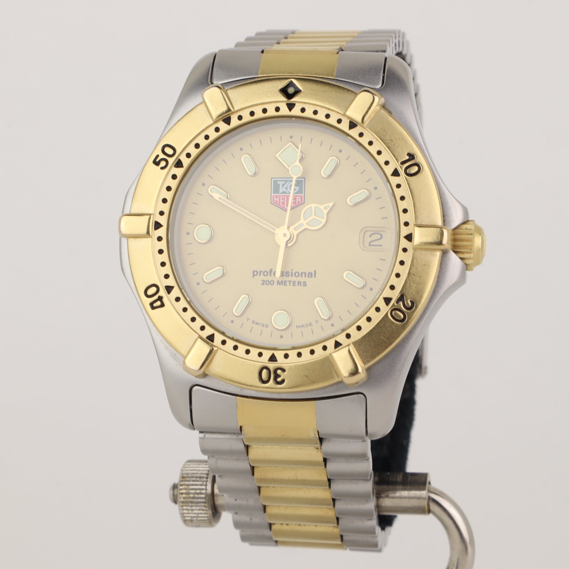 TAG Heuer WE1220-R 2000 腕時計 TAG Heuer 2000 WE1220-R | 1994 – B&O Watches
