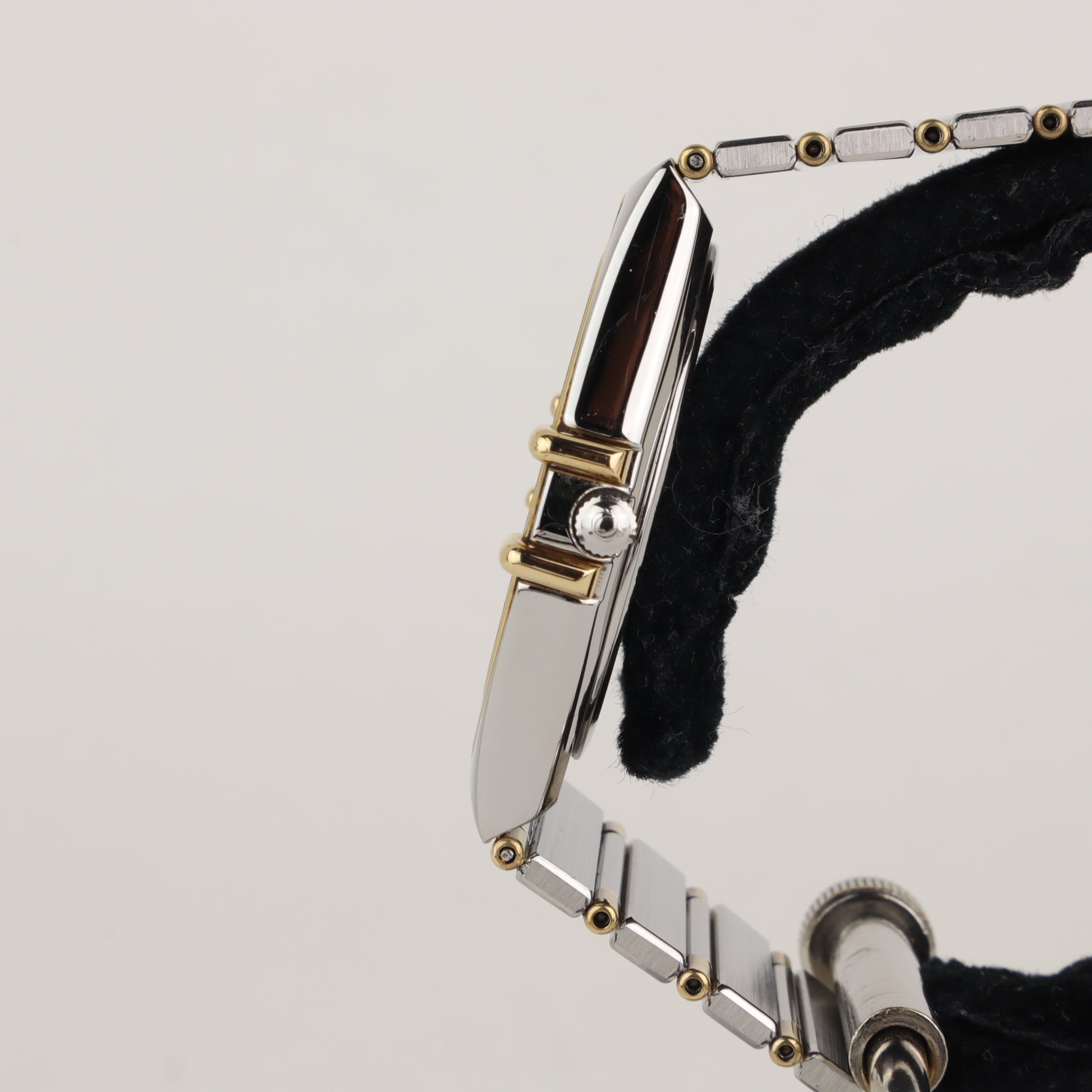 Omega Constellation 396.1060 'Manhattan' GMT    | 1986