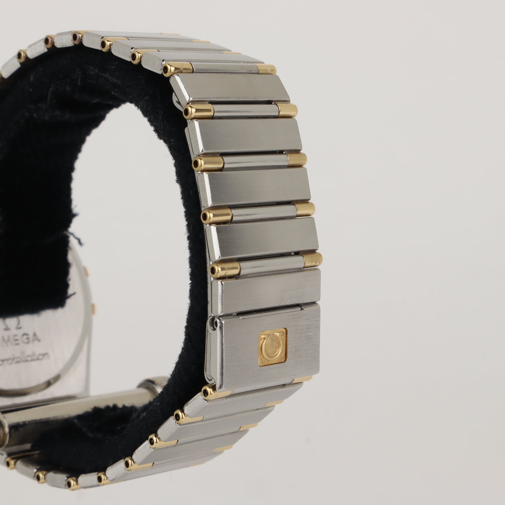 Omega Constellation 396.1060 'Manhattan' GMT    | 1986