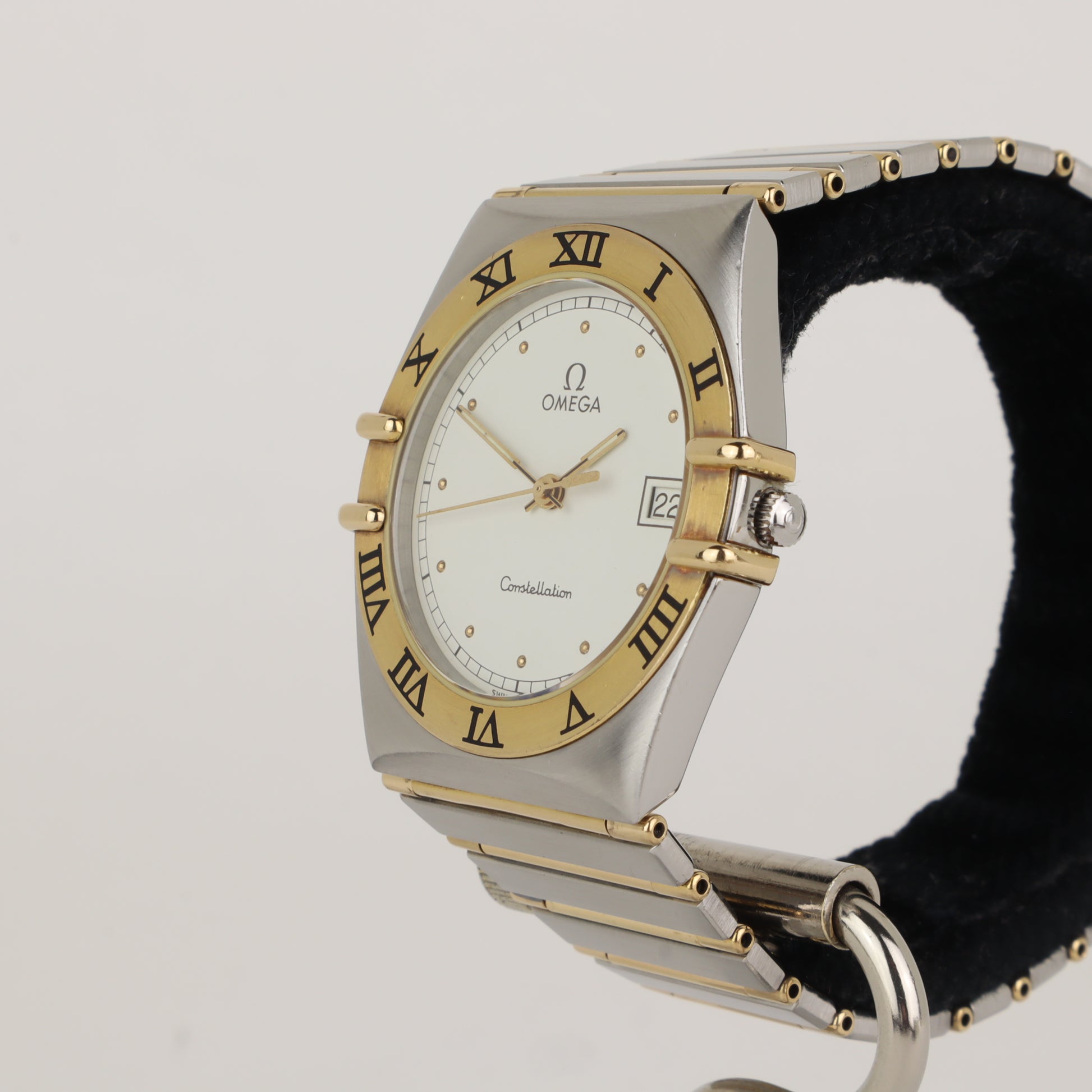 Omega Constellation 1310.20 'Manhattan' 396.1070 / 396.0180 Full Bar Gold Links   | 1986