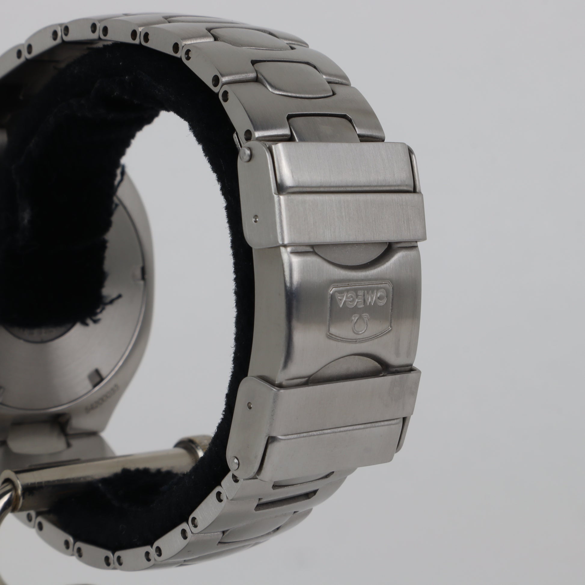 Omega Seamaster Pre Bond 200M 396.1062   | Serviced | Box & Papers | 1993