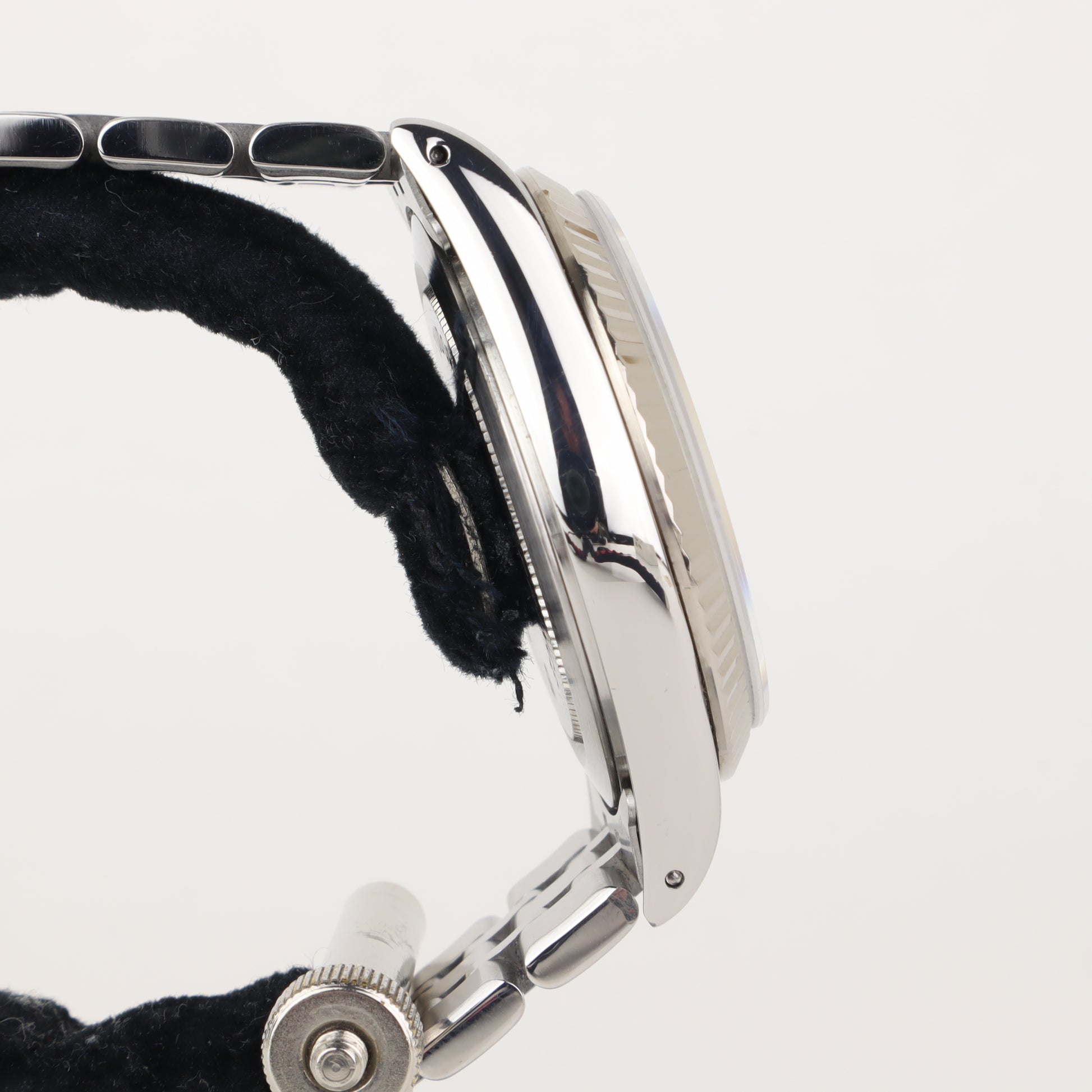 Tudor Prince Date + Day 76214    | Box & Papers | 2012