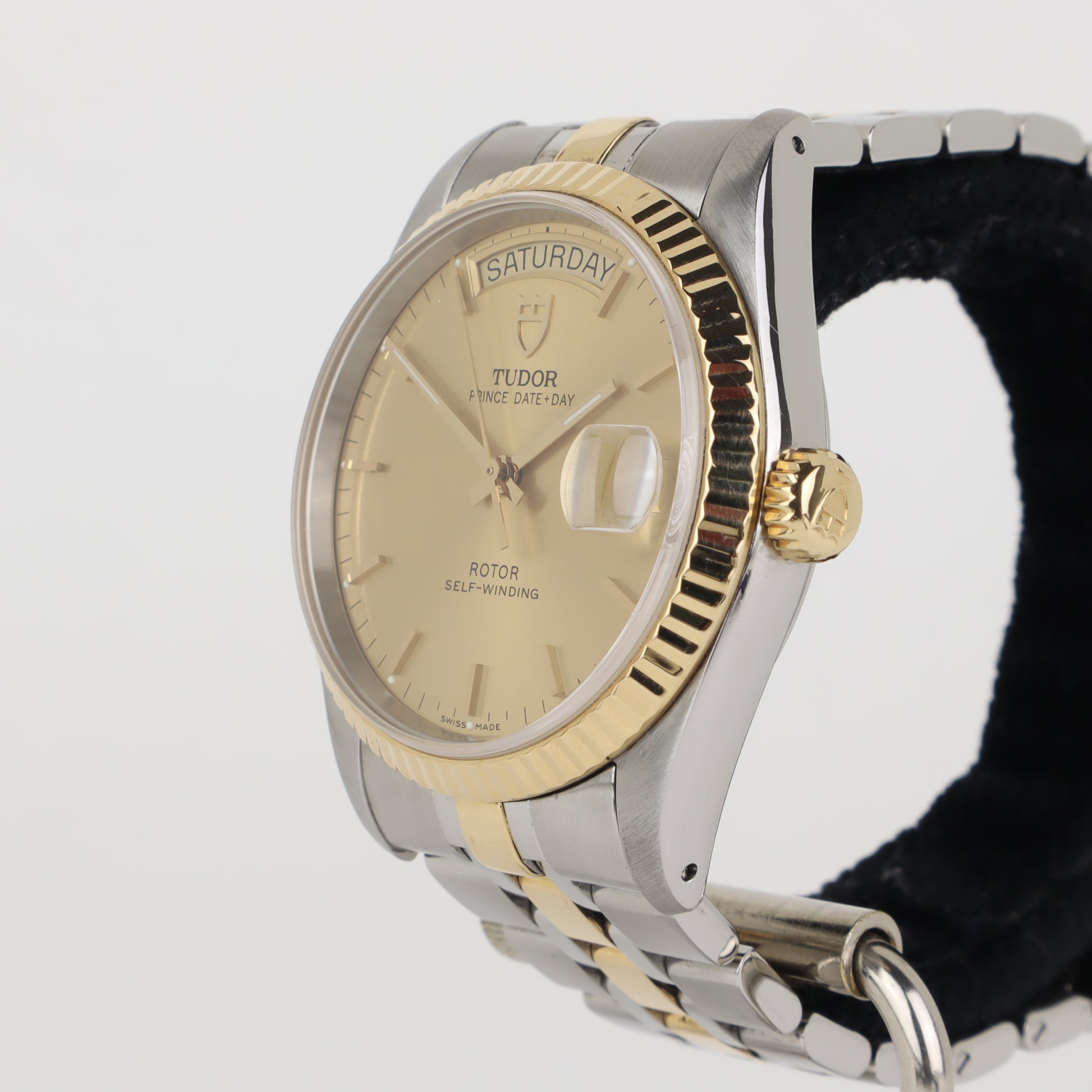 Tudor Prince Date + Day 76213    | Box & Papers | 2004