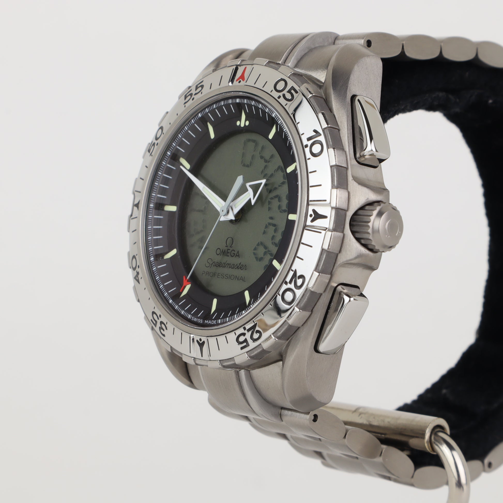 Omega Speedmaster X-33 3290.50   | Factory Serviced | Box & Papers | 2002