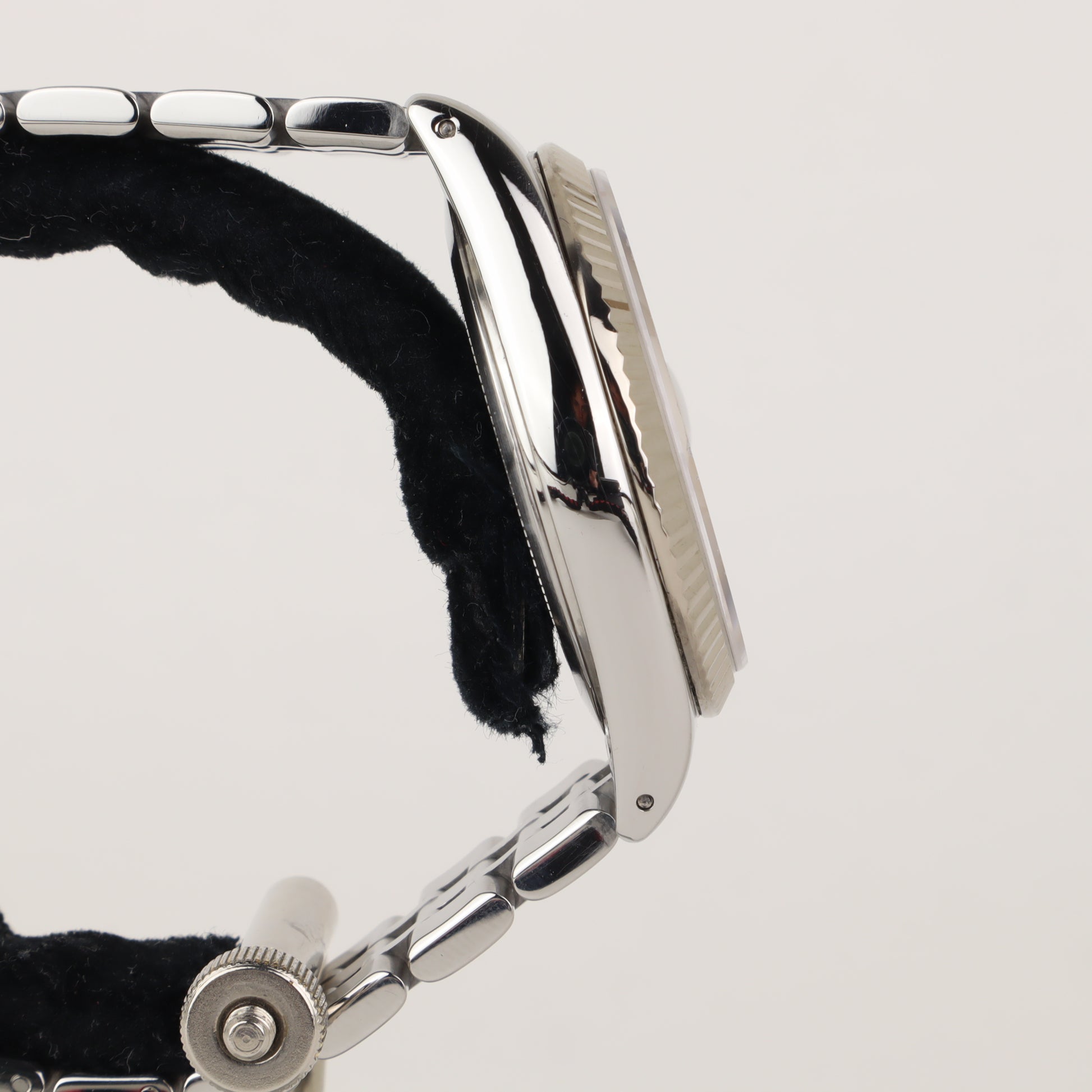 Tudor Prince Date + Day 76214    | Box & Papers | 2013