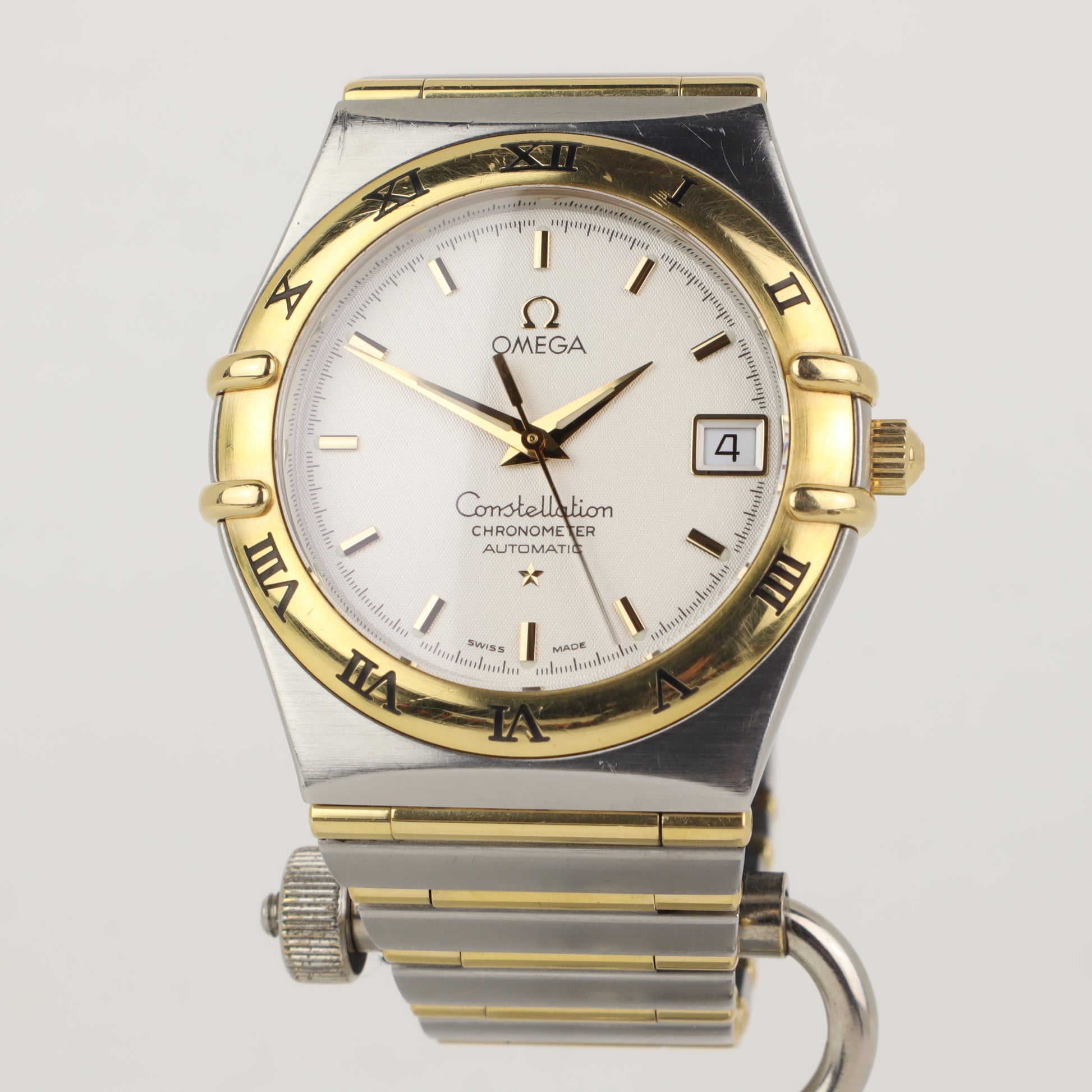 Omega Constellation Automatic Chronometer 1302.30  18K Full Bar   | 2006