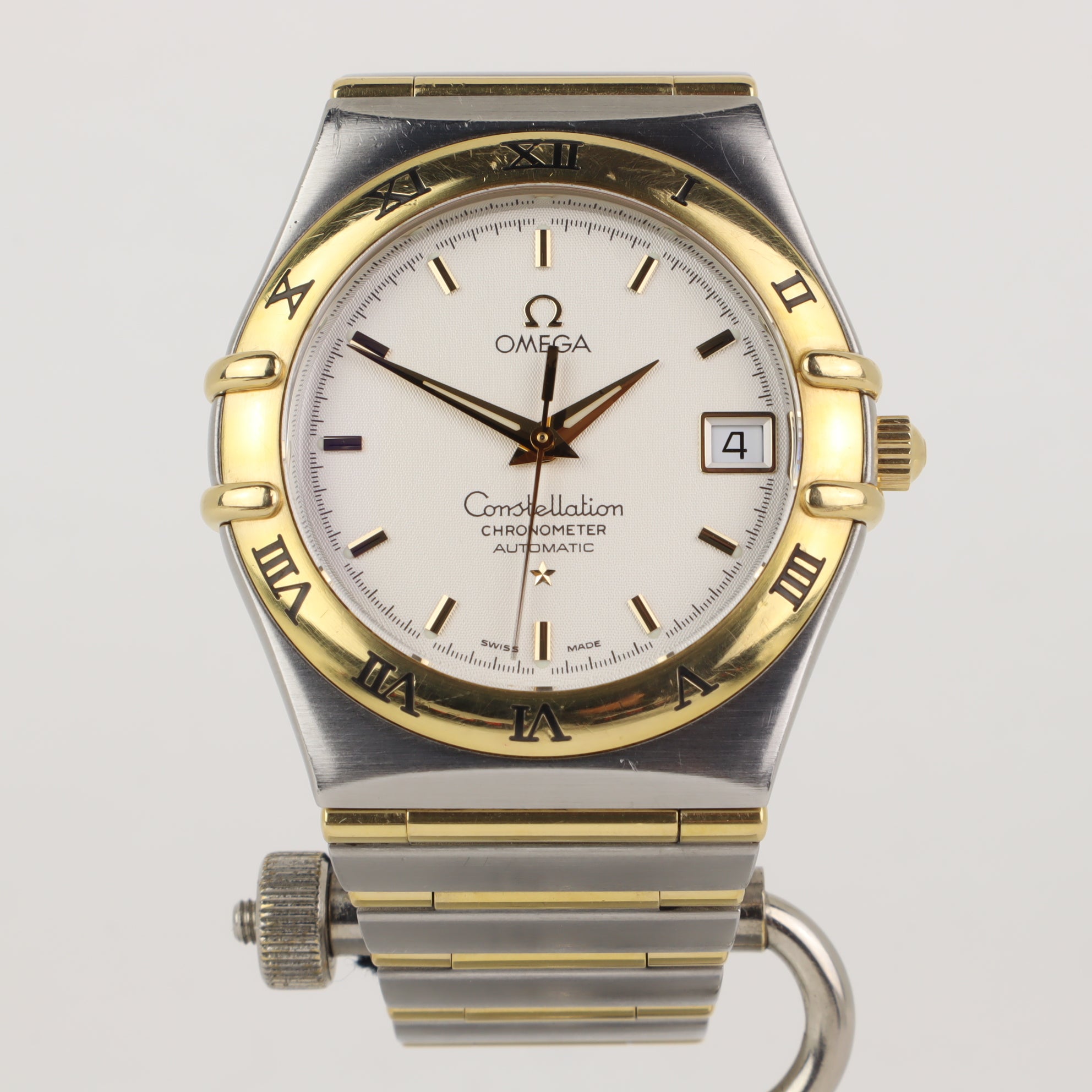 Omega Constellation Automatic Chronometer 1302.30  18K Full Bar   | 2006