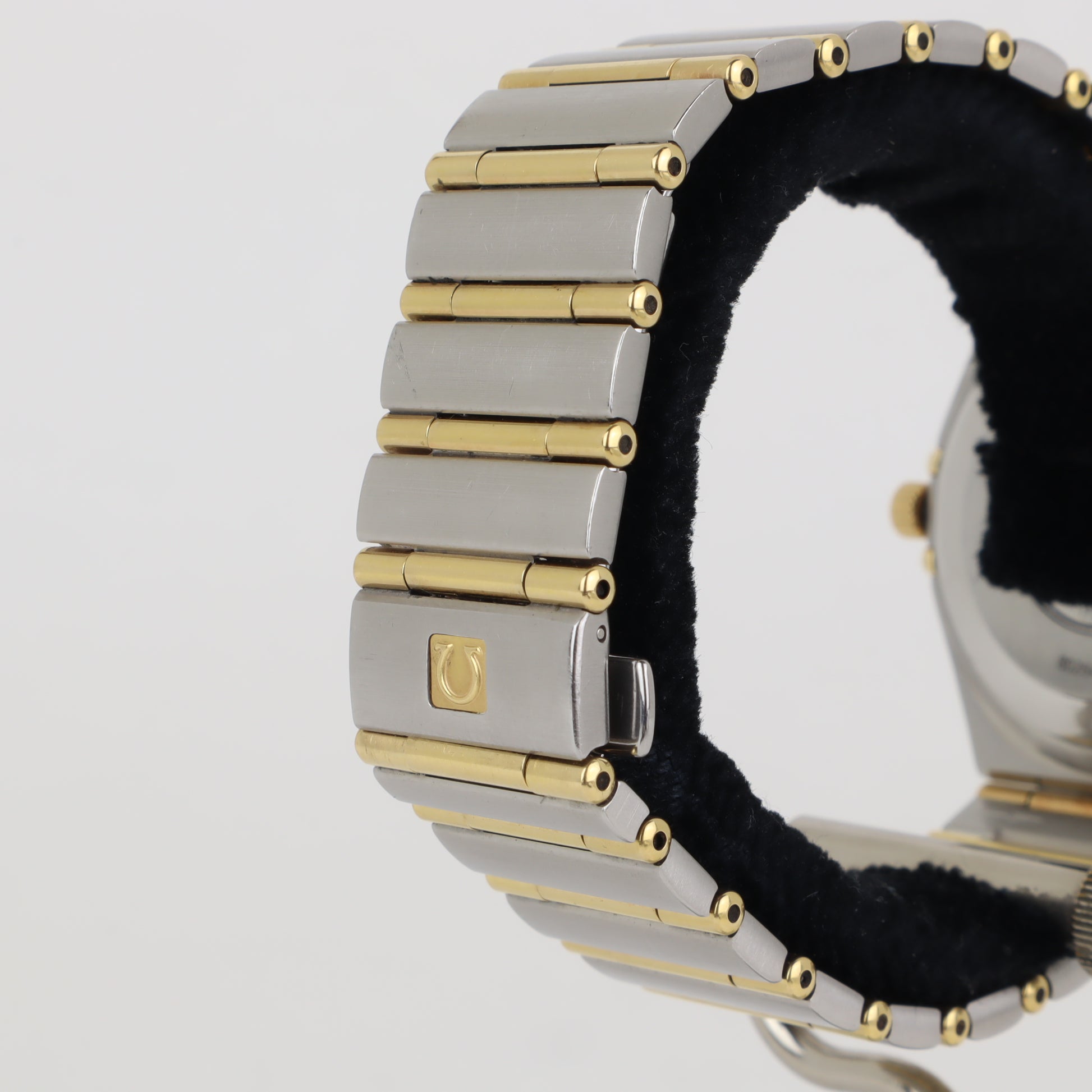 Omega Constellation Automatic Chronometer 1302.30  18K Full Bar   | 2006