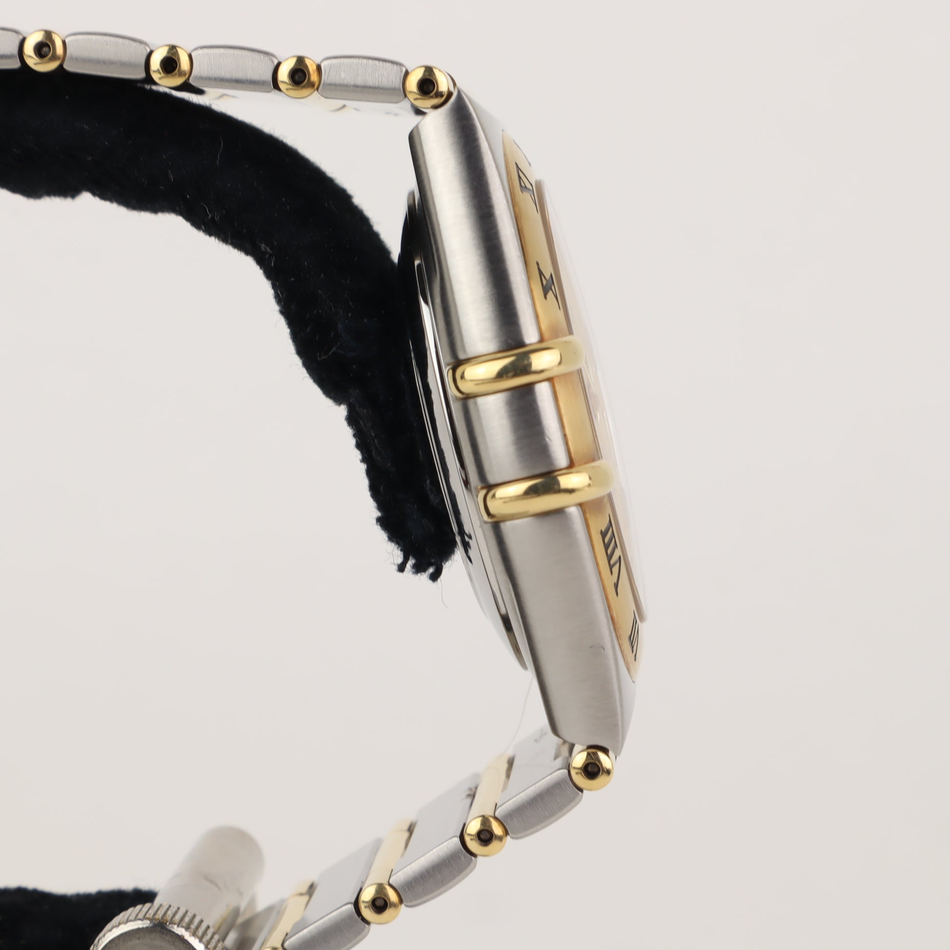 Omega Constellation 1202.10 18K Full Bar    | 1999